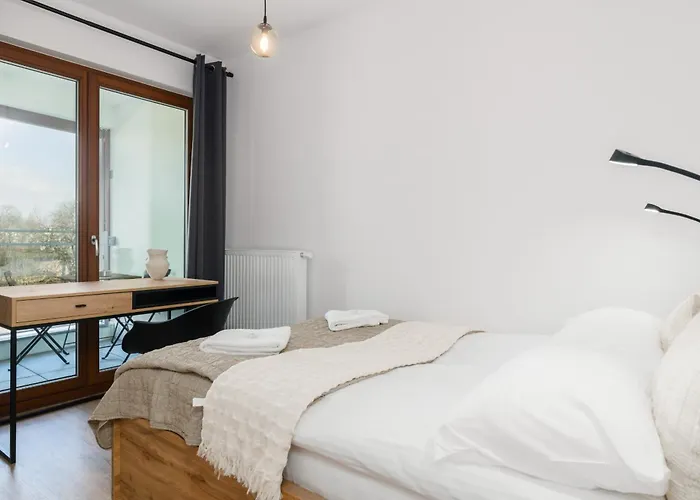 公寓 Bukowska 18 With Balcony Mtp By Renters